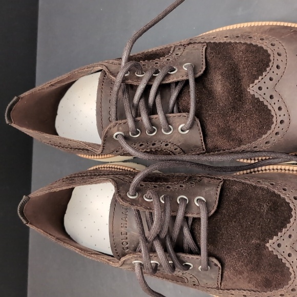 Cole Haan Men's American Longwing Oxford Dark Brown,Size 8/W. - Picture 3 of 10